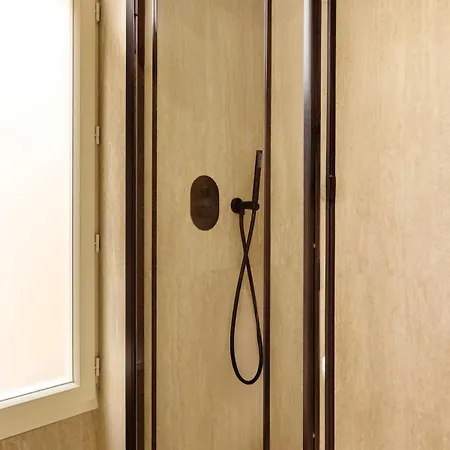 Modern Flat In Heart Of Le Marais